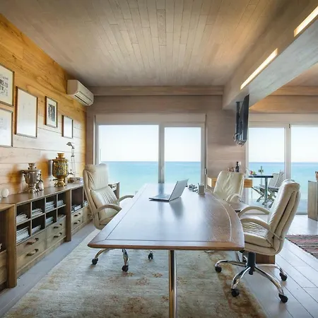 Apartman Designer's Peraía